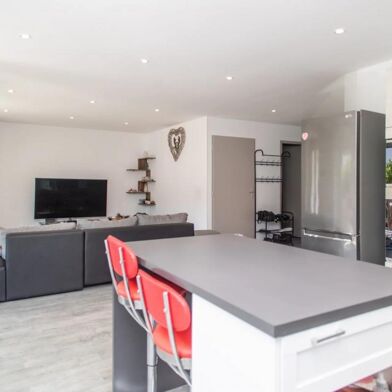 Appartement 4 pièces 315000 €