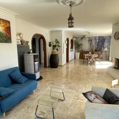 Maison 8 pièces 649900 €