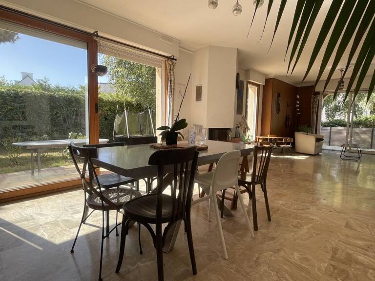 MAISON FAMILIALE - 6 CHAMBRES - GRAND TERRAIN — photo 1