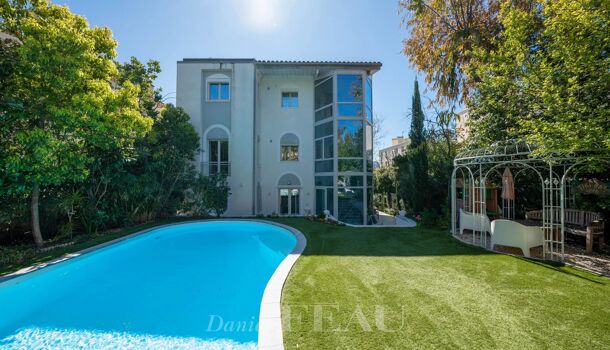 Villa / Maison 10 pièces  à vendre Marseille 8eme 13008