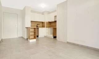 Appartement 1 Pièce 24 m² à vendre à Saint-André-de-la-Roche (06730)