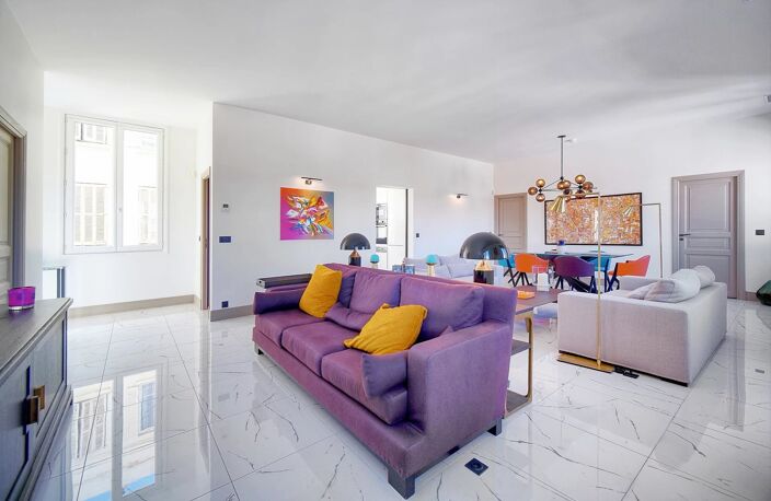 4 pièces rénové – Immeuble Bourgeois Cannes Centre – Prestations — photo 5