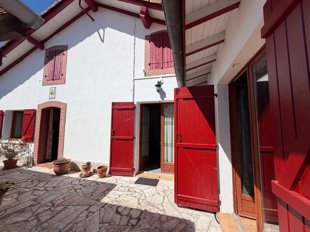 Maison de 160 m² avec 6 chambres et garage — photo du bien