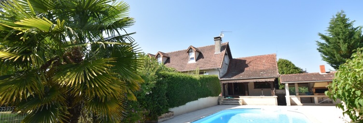 Maison 7 Pièces 209 m² à vendre à Gueugnon (71130)