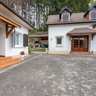 Maison 6 pièces 279000 €