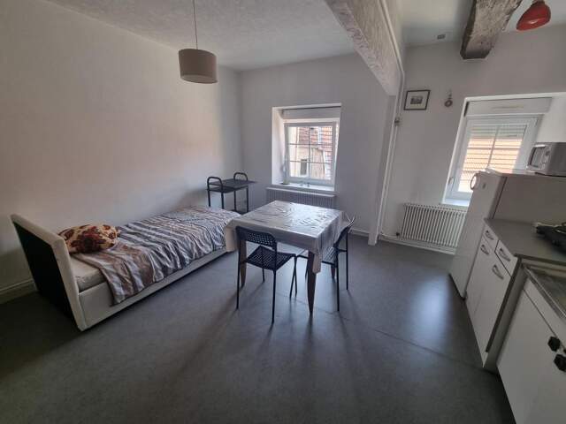 Studio meublé — photo du bien
