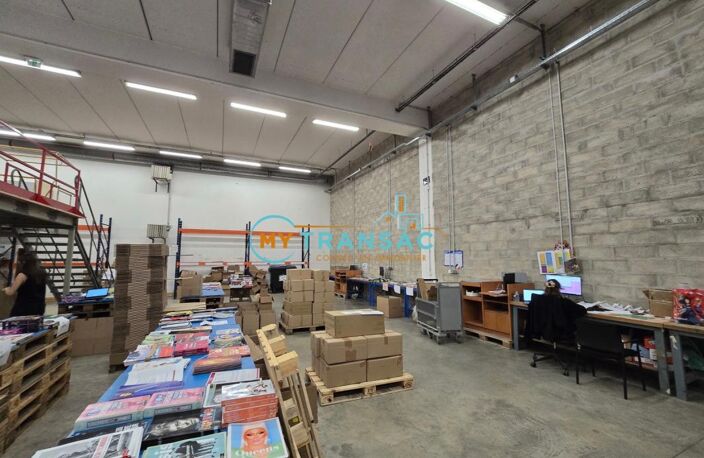 My transac vous propose à la location des locaux d'activité et bureaux sur la commune de IVRY SUR SEINE — photo 3
