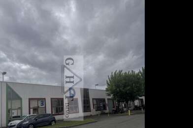 Local industriel  14823 €