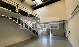 Local industriel  130 m² à louer à Savigny-le-Temple (77176)