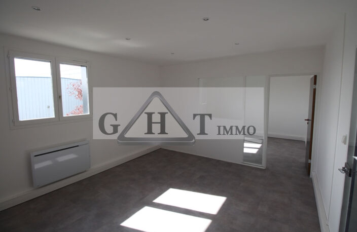 Entrepôt de 151 m² à louer à Moissy Cramayel — photo 5