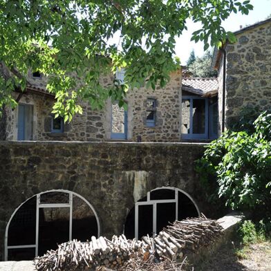 Maison 11 pièces 270000 €