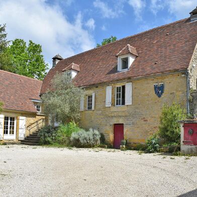 Maison 6 pièces 322300 €