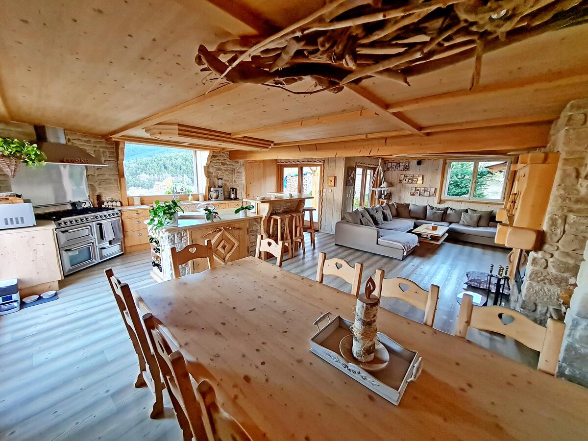 Villa / Maison  T11 à vendre Saint-Pierre-dels-Forcats 66210