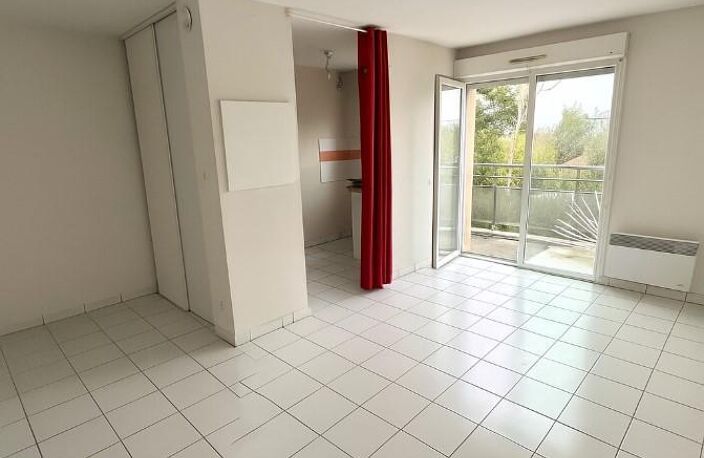 Location appartement 2 pièces 47 m² à Cholet (49300) — photo 2