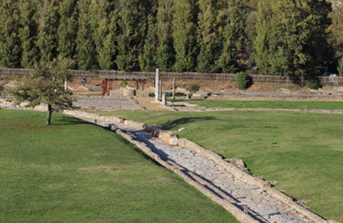 Rez-de- jardin de 84m2 sur Saint Romain en Gal — photo 2