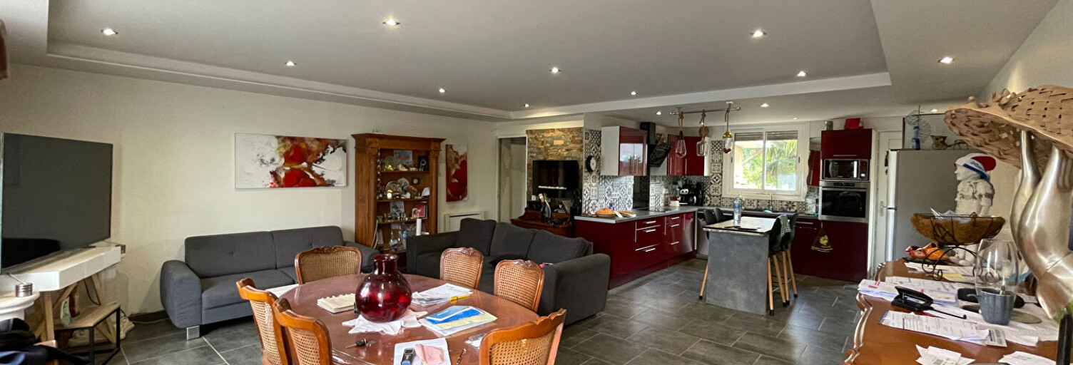 Immeuble  387 m² à vendre à Soumoulou (64420)