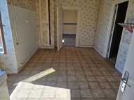 Appartement T3 avec terrasse, terrain et dépendanc e — photo 4