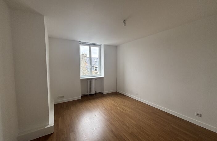 A VENDRE - APPARTEMENT- SOQUET IMMOBILIER- CENTRE VILLE DE DINAN — photo 5