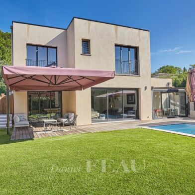 Maison 5 pièces 1690000 €