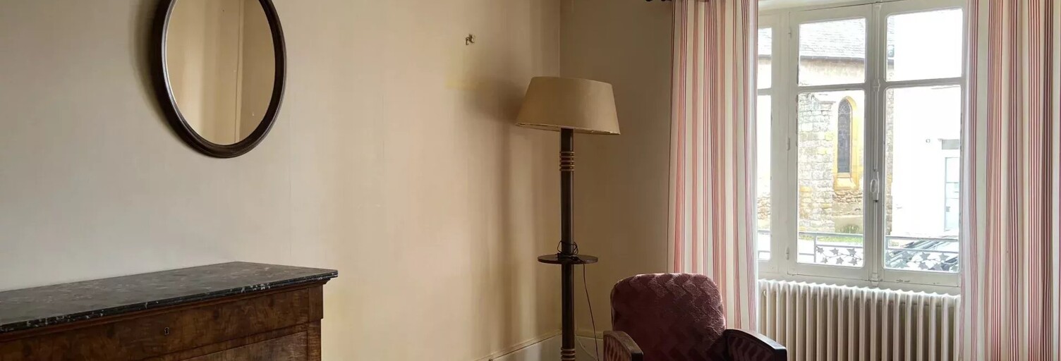 Maison 7 Pièces 202 m² à vendre à Neuvy-Grandchamp (71130)