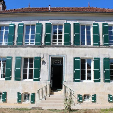 Maison 7 pièces 299500 €