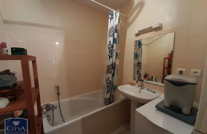 Location appartement 2 pièces 44 m² à Saint-Cyr-sur-Loire (37540) — photo 5