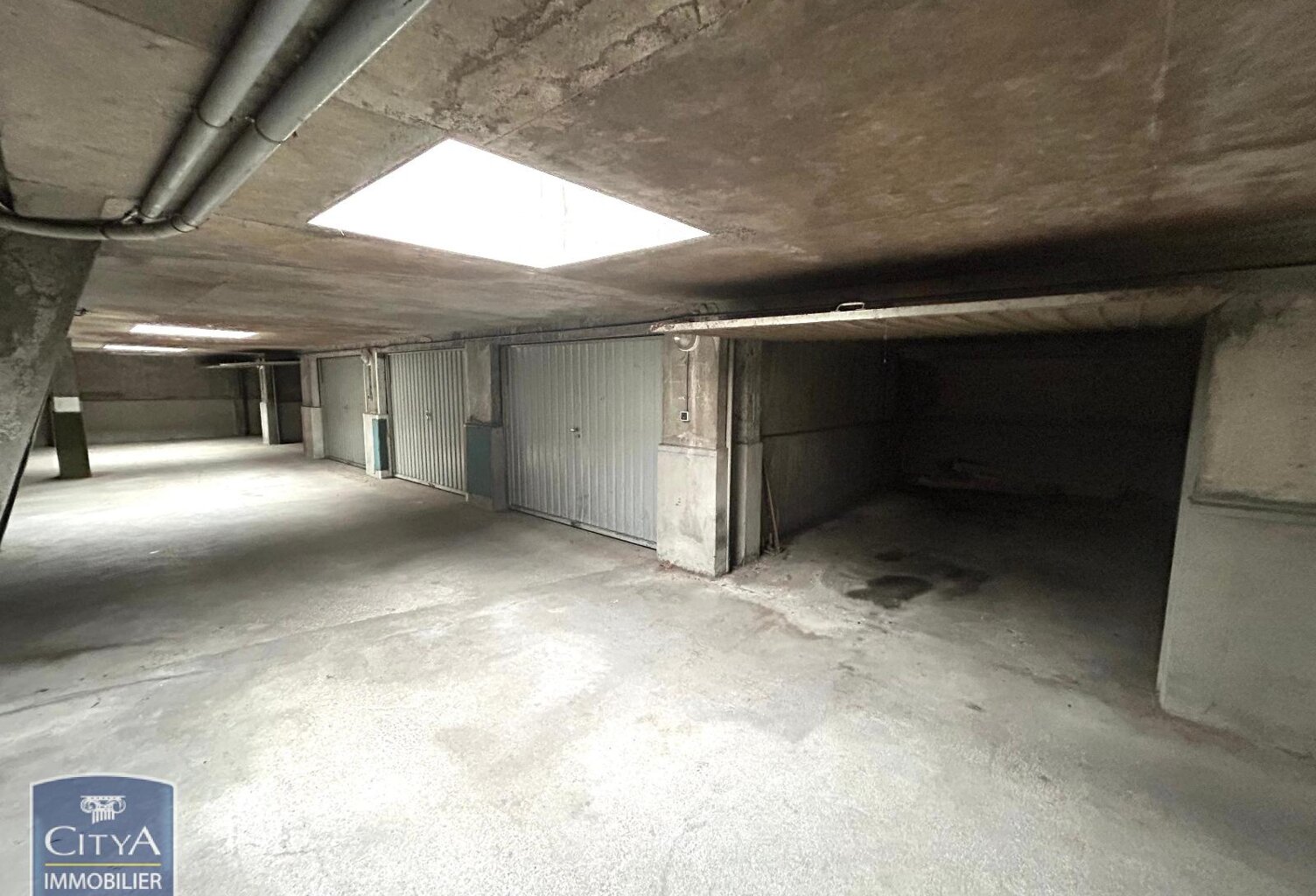 Location garage   à Tours (37000) — photo 1