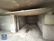 Garage   — photo 2