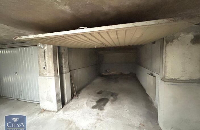 Location garage   à Tours (37000) — photo 2