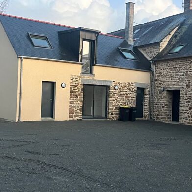 Maison 4 pièces 1090 €