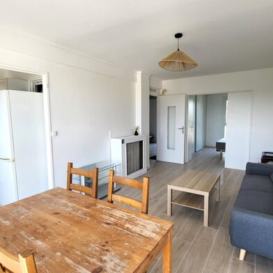 Appartement 4 pièces 1320 €