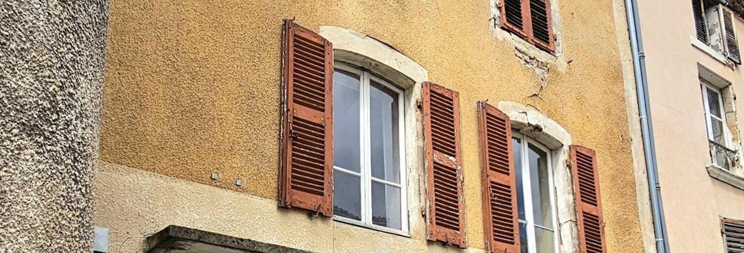 Immeuble  115 m² à vendre à Ardes (63420)