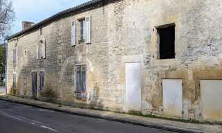 Maison 8 Pièces 237 m² à vendre à François (79260)