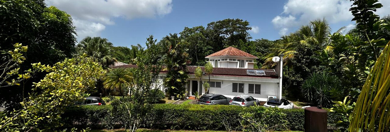 Maison 7 Pièces 240 m² à vendre à Fort-de-France (97200)