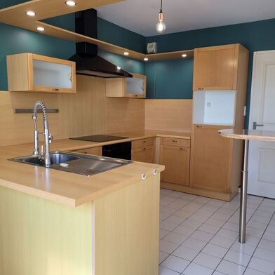 Appartement 3 pièces 824 €