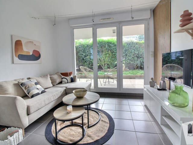 Appartement T2   33,48 m2   Terrasse 40 m2   Résidence avec — photo du bien