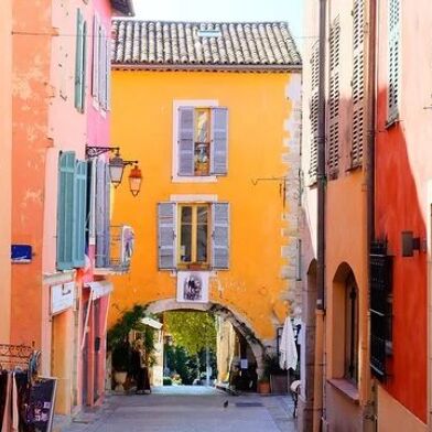 Commerce  220000 €