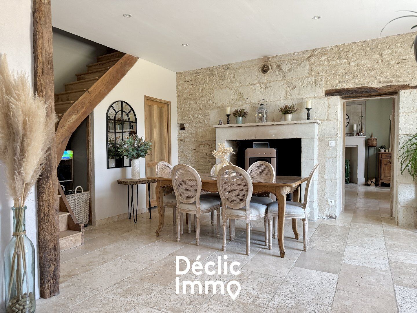 Villa / Maison  T5 à vendre Mirebeau 86110