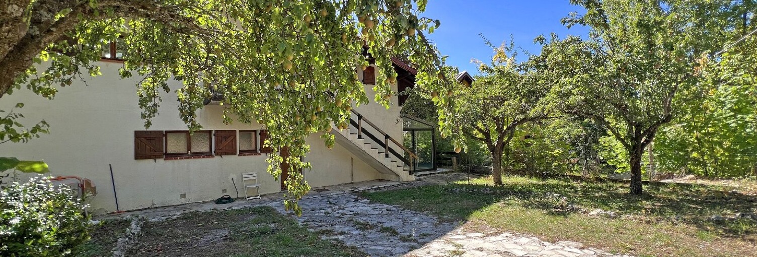 Maison 8 Pièces 235 m² à vendre à Séranon (06750)