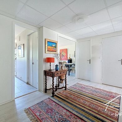 Appartement 4 pièces 260000 €