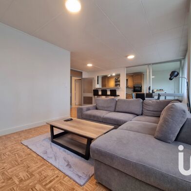 Appartement 4 pièces 187250 €