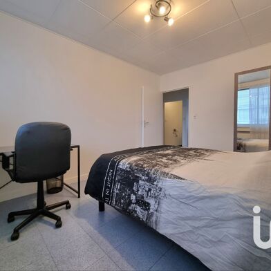 Appartement 4 pièces 187250 €