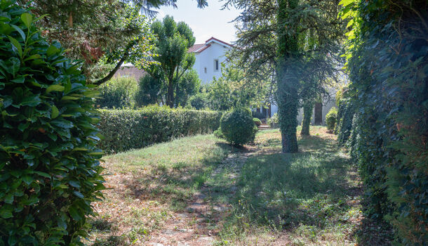 Villa / Maison 11 pièces  à vendre Valence 26000