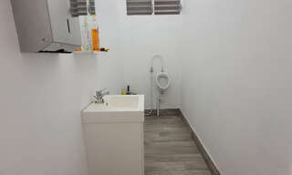 Commerce  169 m² à louer à Saint-François (97118)