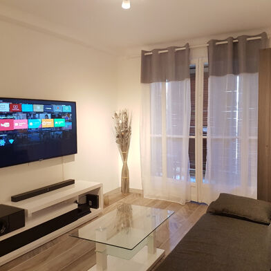 Appartement 2 pièces 840 €