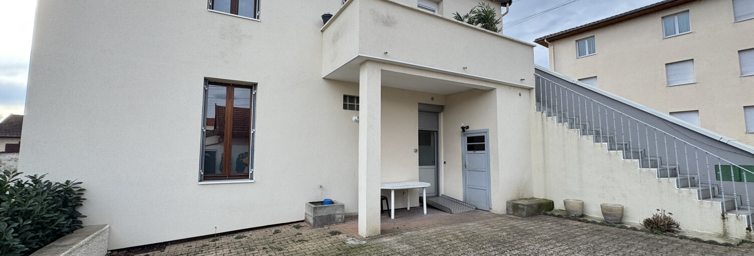 Immeuble  189 m² à vendre à Le Coteau (42120)