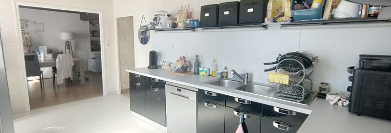 Maison 6 Pièces 101 m² à vendre à Désertines (03630)