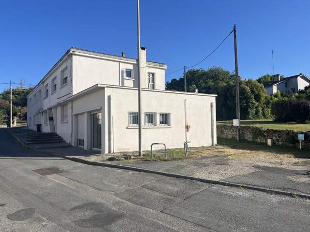 Maison en pierre de 11 pièces principales — photo du bien