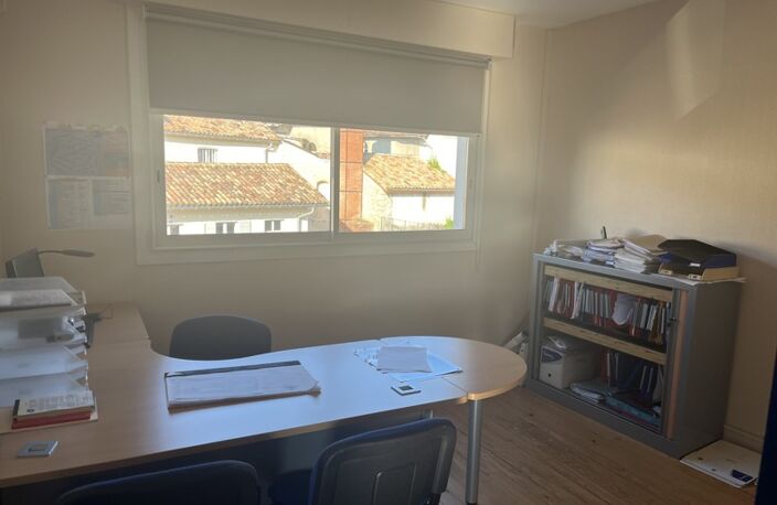 Maison en pierre de 11 pièces principales — photo 4