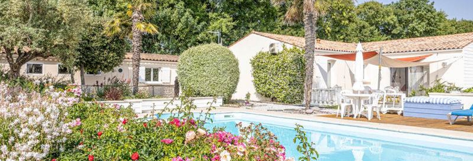 Maison 6 Pièces 151 m² à vendre à Clavette (17220)